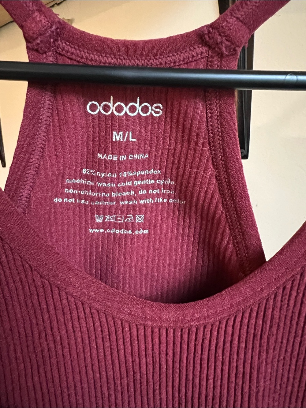 ODODOS Ribbed Racerback Crop Tank Tops 3 Pack M/L - Picture 4 of 9